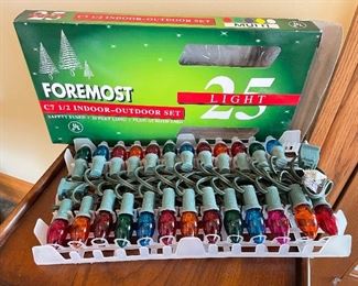 NEW* Foremost colored light set, was $6, NOW $4