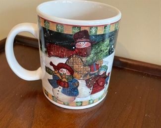 Snowman mom & children mug,  was $3, NOW $2