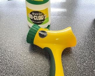 Miracle Grow pair of sprayers, was $8, NOW $5