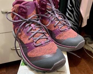 Practically New Keen Hiking Boots, Women’s Size 7