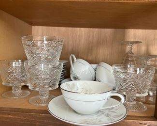 Noritake Tea Cups (x5) & Saucers $10/set