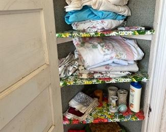 Assorted Linens $1/piece for larger