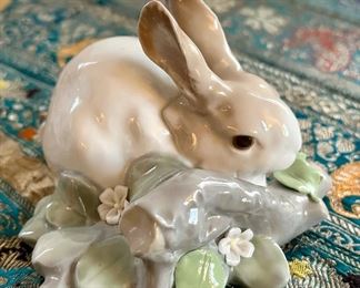 Lladro Rabbit #4772