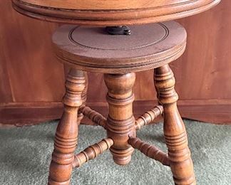 Adjustable Antique Piano Stool with Claw on Ball Feet