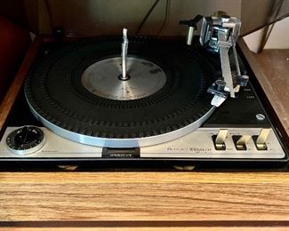 Garrard Z2000B Record Player