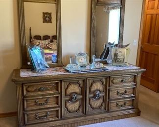 dresser with mirrors