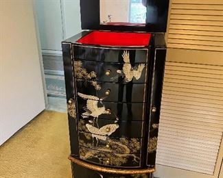 Chinese Chinoiserie jewelry case