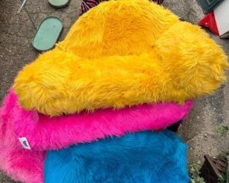 Pet beds.   Small dog or cat.  Fur cover comes off to wash.   