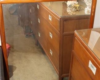 Biggs Mid Century Bedroom Set - Dresser & Mirror, 2 Night Stands 
