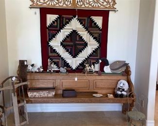 Pew / Bench      Quilt Tapestry 