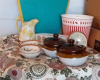 Lots of interesting vintage glassware.