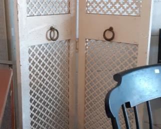 Folding screen
 So many possibilities!