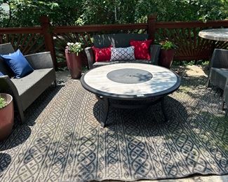 Fire pit table