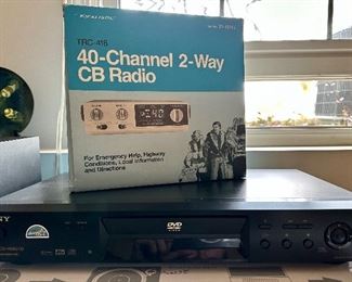 Breaker Breaker: Realistic TRC-418 40 Channel 2-Way CB Radio- What's Your Handle?  Vintage Electronics.