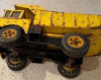 Mighty Tonka Dump Truck