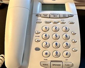 GE Landline Phone with Digital Answering and Speakerphone