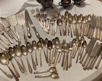 Silverplate Collection 97 Pieces