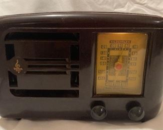 Vintage Emerson EC336 Radio