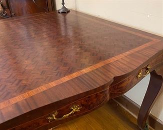 Really nice French table!