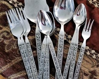 Silverware sets for sale