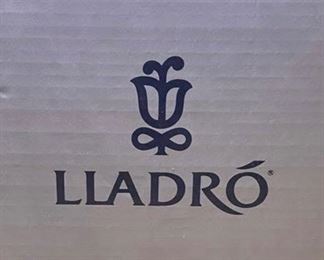 What a collection of Llardro!! Some incredible and rare pieces!! Two signed pieces that you had to be members of the Llardo society to even purchase. Do your homework before you come and research online prices you won’t believe what we’ve priced these collectables at!
If you collect don’t miss this opportunity!!
