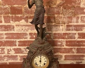 Antique Mantle Clock by Ansonia Clock Company,
New York. Circa 1900. With pendulum and keys