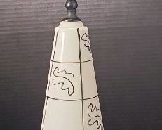 White Glass Tablelamp With Black Swirls And Three Metal Legs 24.5 Works