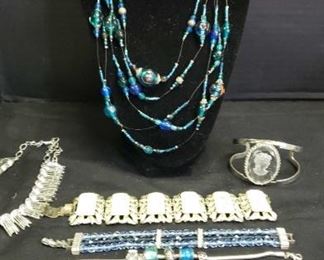 Vintage Blue And Silver Toned Jewelry