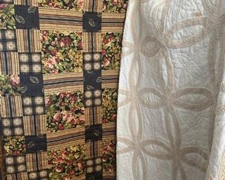 Light And Dark Quilts