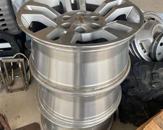 Chevrolet tire rims 