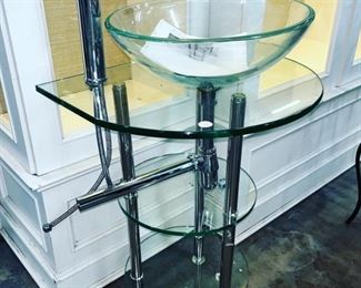 modern sink vanity  Orlando Estate Auction 