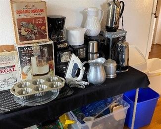 La machine food processor, coffee pots, percolators,  iron …