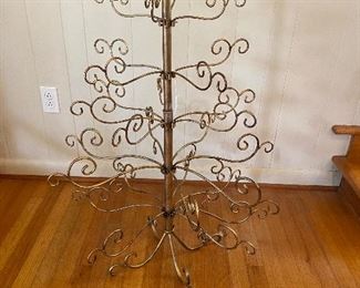 Love this nice little ornate Christmas tree perfect for a really special ornament collection !! 