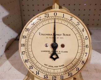 Vintage Columbia Family Scale - 24lbs