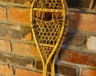  child's snowshoes
