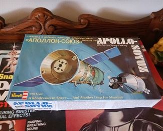 Vintage Revell Apollo model kit started