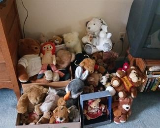 Stuffed animal plush toys