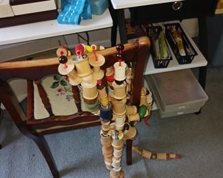 Funky sewing spindle Garland