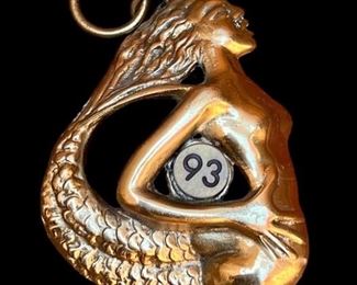 Le Sirenuse vintage keychain.  These are very RARE and very hard to find.  Google Le Sirenuse in Positano, Italy.  It’s one of the top hotels in the world.