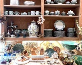 SO much fun stuff in this kitchen!  It’s not your usual pots, pans and Pyrex!