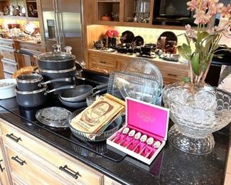 This kitchen island is even fun!