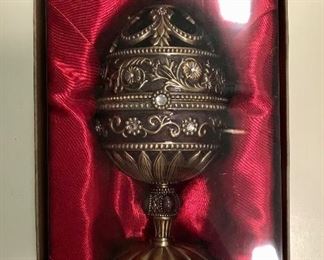 Jane Seymour Musical Egg 