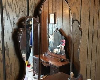 Vintage Dresser with Vanity Mirror 