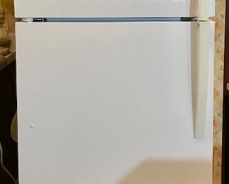 Kenmore Refrigerator 