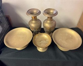 SJP135- Decorative Brass Vases & Pedestal Bowl