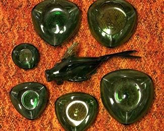 SJP175 - DECORATIVE GLASS FISH AND ASHTRAYS