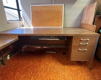 SJP218- Vintage Metal Desk With File Cabinet Drawers 