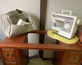 SJP535- Wooden Sewing Table & Sewing Machine