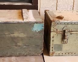 SJP262 - Foot Lockers (2)