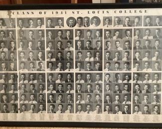 SJP594 Hawaii’s St. Louis College Class Of 1941 Photo Poster